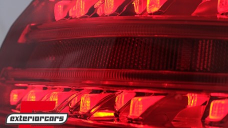 Full LED stražnja svjetla LED SEQ žmigavci (crvena/kristal) / Mercedes E-klasa W212 Facelift (2013-2016), LDMEB3