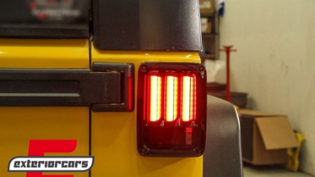 Full LED stražnja svjetla LedBar (crna/smoke) / Jeep Wrangler JK (2007-2017), LDCH21