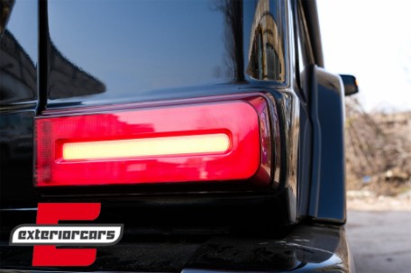 Full LED stražnja svjetla SEQ žmigavci 2018 Facelift dizajn (crvena/smoke) / Mercedes G-klasa W463 (2008-2017), TLMBW463NL