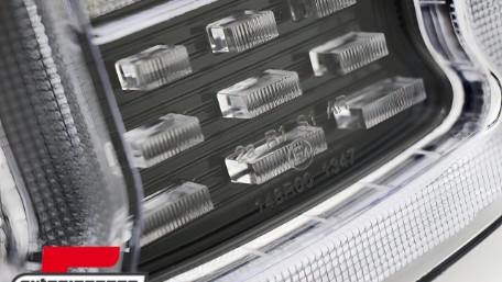 Full LED stražnja svjetla SEQ žmigavci (bijela) / Jeep Wrangler YJ TJ (1991-2006), LDCH43