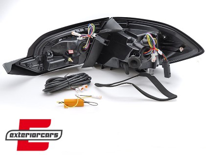 Full LED stražnja svjetla SEQ žmigavci (crna) / FORD FIESTA MK8 HATCHBACK (2017-2021), LDFO75