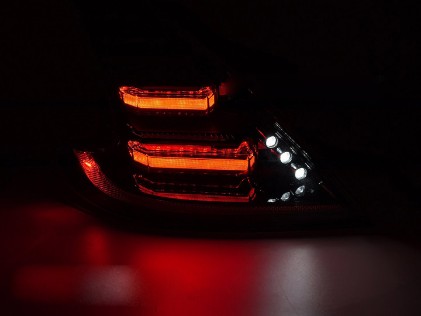 Full LED stražnja svjetla SEQ žmigavci (crna) / Nissan 370Z (2009-2020), LDNI12