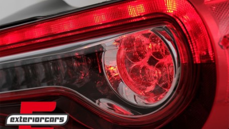 Full LED stražnja svjetla SEQ žmigavci (crvena) / Toyota GT86 (2012-2021), LDTO53