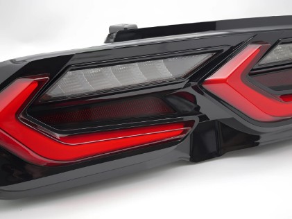 Full LED stražnja svjetla SEQ žmigavci (crvena/crna) / Chevrolet Camaro (2019-2024), LDCT09