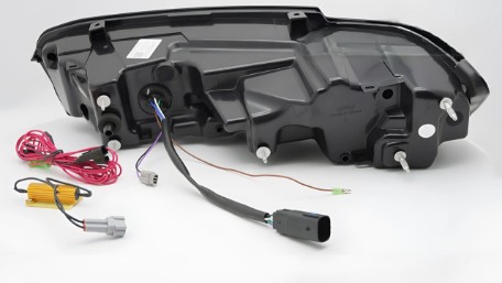 Full LED stražnja svjetla SEQ žmigavci (crvena/crna) / Chevrolet Camaro (2019-2024), LDCT09