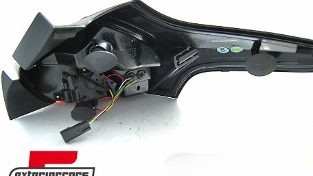 Full LED stražnja svjetla SEQ žmigavci (crvena/crna) / Ford Focus 3 Hatchback Facelift (2015-2018), LDFO69
