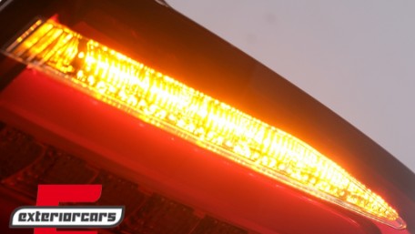 Full LED stražnja svjetla SEQ žmigavci (crvena/kristal) / Audi A4 B8 limuzina (2012-2015), LDAUG9