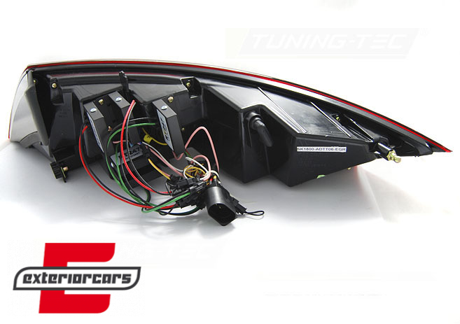 Full LED stražnja svjetla SEQ žmigavci (crvena/kristal) / Audi TT 8J (2006-2014), LDAUD1