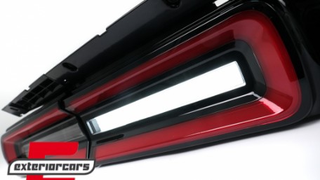 Full LED stražnja svjetla SEQ žmigavci (crvena/kristal) / Dodge Challenger (2008-2014), TLDOGCHA3