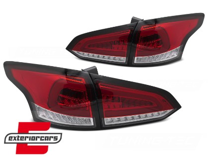 Full LED stražnja svjetla SEQ žmigavci (crvena/kristal) / Ford Focus 3 karavan (2011-2018), LDFO81