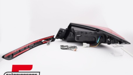Full LED stražnja svjetla SEQ žmigavci (crvena/kristal) / Toyota GR86 (2021-), LDTO23