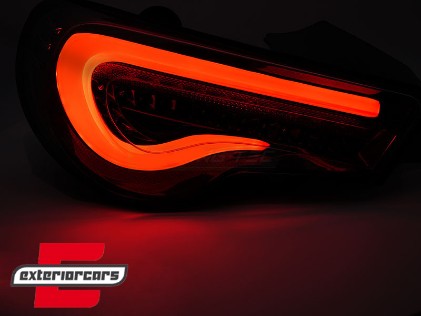 Full LED stražnja svjetla SEQ žmigavci (crvena/kristal) / Toyota GT86 (2012-2019), LDTO36