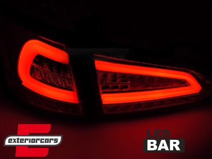 Full LED stražnja svjetla SEQ žmigavci (crvena/smoke) / Ford Focus 3 karavan (2011-2018), LDFO82