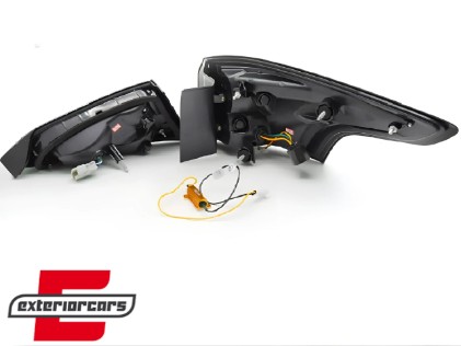 Full LED stražnja svjetla SEQ žmigavci (crvena/smoke) / Ford Focus 3 karavan (2011-2018), LDFO82