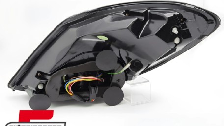Full LED stražnja svjetla SEQ žmigavci (crvena/smoke) / Mercedes C klasa W205 limuzina (2014-2021), LDMEG8