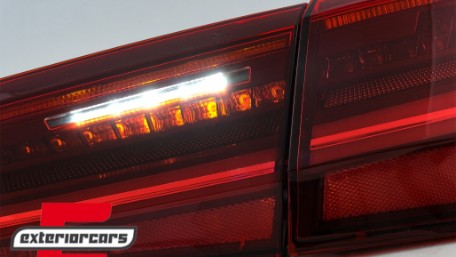 Full LED stražnja svjetla SEQ žmigavci Facelift dizajn (crvena/kristal) / Audi A6 4G C7 limuzina (2011-2014), LDAUG0