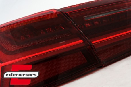 Full LED stražnja svjetla SEQ žmigavci Facelift dizajn (crvena/kristal) / Audi A6 4G C7 limuzina (2011-2014), LDAUG0