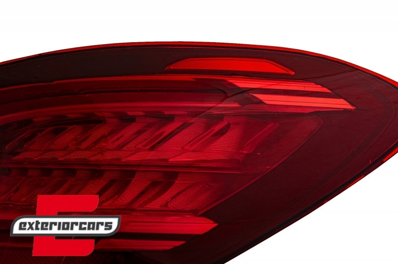 Full LED stražnja svjetla SEQ žmigavci Facelift dizajn (crvena/kristal) / Mercedes C-klasa W205 limuzina (2014-2018), LDMEC9