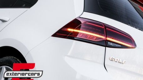 Full LED stražnja svjetla SEQ žmigavci Facelift G7.5 look (crvena) / VW Golf 7 & 7.5 VII (2012-2019), LDVWV0