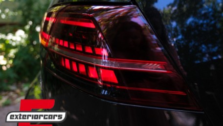 Full LED stražnja svjetla SEQ žmigavci Facelift G7.5 look (crvena) / VW Golf 7 & 7.5 VII (2012-2019), LDVWV0