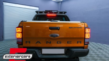 Full LED stražnja svjetla SEQ žmigavci / Ford Ranger (2012-2018), TLFRNGT6