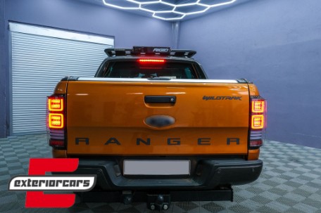 Full LED stražnja svjetla SEQ žmigavci / Ford Ranger (2012-2018), TLFRNGT6