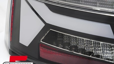 Full LED stražnja svjetla SEQ žmigavci LedBar dizajn (crna) / Audi A5 8T Facelift (2012-2016), LDAUJ6