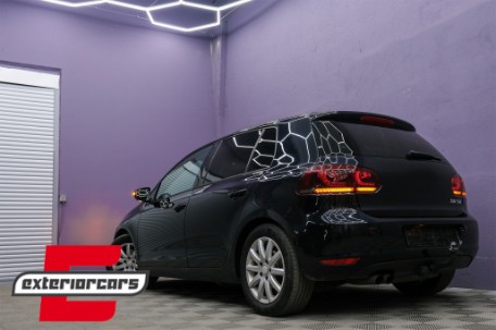 Full LED stražnja svjetla SEQ žmigavci R20 dizajn (crvena/smoke) / VW Golf 6 VI (2008-2013), LDVWU5