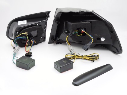 Full LED stražnja svjetla SEQ žmigavci R20 dizajn (smoke) / VW Golf 6 VI (2008-2013), LDVWU6