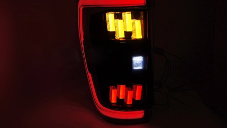 Full LED stražnja svjetla SEQ žmigavci (smoke) / Ford F150 XIV (2020-2023), LDFOA5