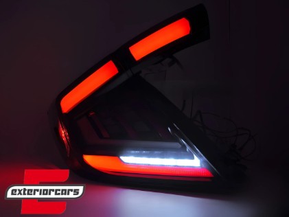 Full LED stražnja svjetla SEQ žmigavci (smoke) / Honda Civic Mk10 (2016-2021) Hatchback, LDHO13