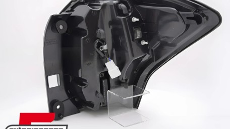 Full LED stražnja svjetla SEQ žmigavci (smoke) / Subaru Forester IV (2013-2018), LDSU04