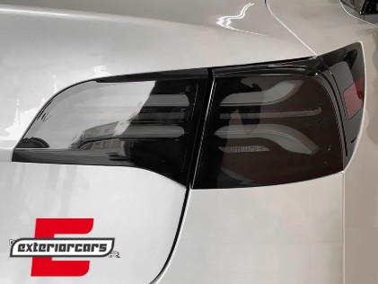 Full LED stražnja svjetla SEQ žmigavci (smoke/crna) / Tesla Model 3 (2017-2023) Model Y (2020-2023), LDTE02