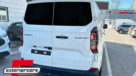 Krovni spojler (ne lakiran) / VW Transporter T7 (2022-) Ford Transit Custom (2023-) sa stražnjim vratima, TSVWT7