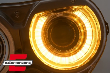 LED prednji farovi RGB svjetla (crna) / Dodge Challenger (2015-2023), HLDOGCHA3FR