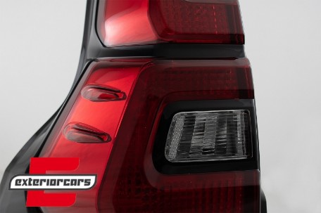 LED stražnja svjetla 2018+ LightBar dizajn (crvena/kristal) / Toyota Land Cruiser FJ150 Prado (2010-2018), TLTOPFJ150VX