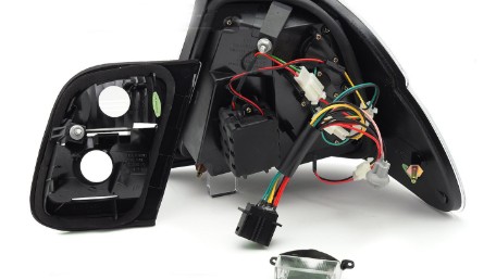 LED stražnja svjetla (crna/smoke) / BMW serije 3 E46 limuzina (09.2001-2005), LDBMO3
