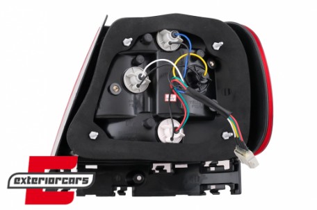 LED stražnja svjetla (crvena/kristal) / Audi A4 B5 (1994-09.2000) limuzina, LDAU25
