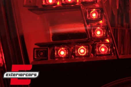 LED stražnja svjetla (crvena/kristal) / Audi A4 B7 (2004-2008) karavan, LDAU37