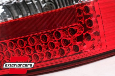 LED stražnja svjetla (crvena/kristal) / Audi A6 4B C5 karavan (1997-2004), LDAU51