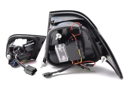 LED stražnja svjetla (crvena/kristal) / BMW serije 3 E46 Coupe (04.2003-2006), LDBMP9