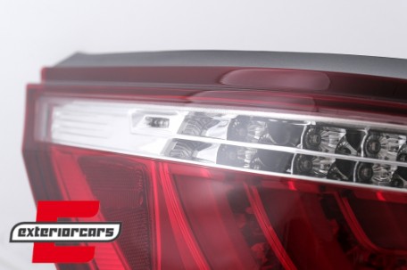 LED stražnja svjetla (crvena/kristal) / BMW serije 5 E60 LCI (03.2007-2009) limuzina, LDBMI2