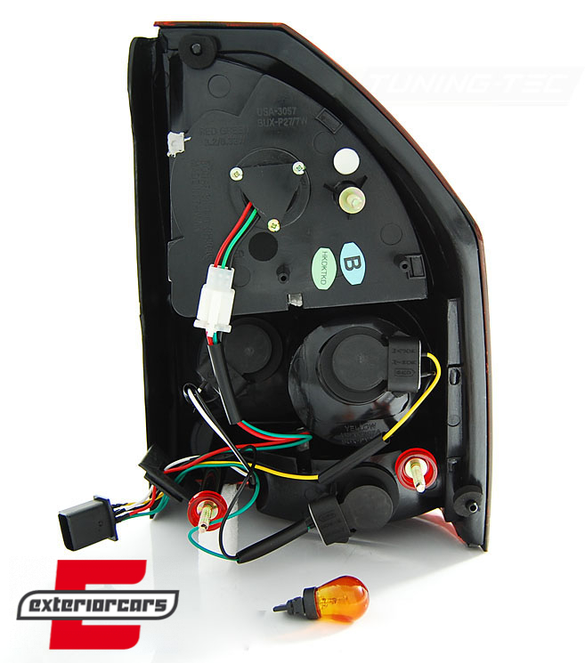 LED stražnja svjetla (crvena/kristal) / Chrysler 300C limuzina (2008-2010), LDCH11