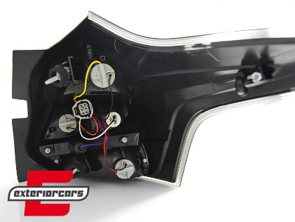 LED stražnja svjetla (crvena/kristal) / Ford Focus 3 Hatchback (2011-10.2014), LDFO38