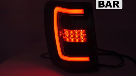 LED stražnja svjetla (crvena/kristal) / Jeep Grand Cherokee (1999-05.2005), LDCH40