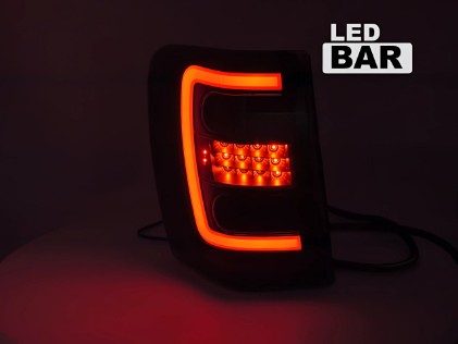 LED stražnja svjetla (crvena/kristal) / Jeep Grand Cherokee (1999-05.2005), LDCH40