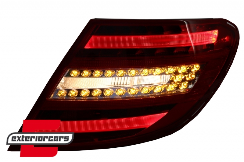 LED stražnja svjetla (crvena/kristal) / Mercedes C-klasa W204 limuzina (2007-2010), LDME64
