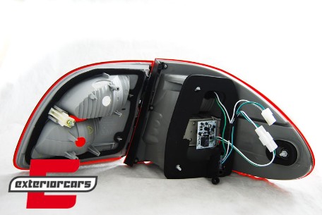 LED stražnja svjetla (crvena/kristal) / Mercedes E-klasa S211 karavan (2002-2006), LDME81