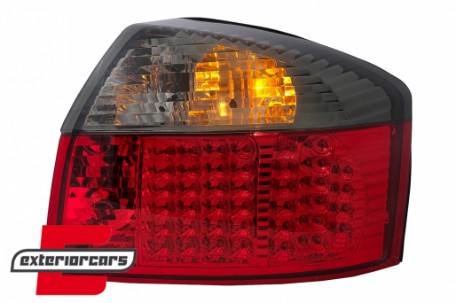 LED stražnja svjetla (crvena/smoke) / Audi A4 B6 (2000-2004) limuzina, LDAU80