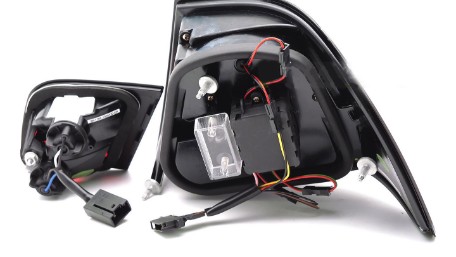 LED stražnja svjetla (crvena/smoke) / BMW serije 3 E46 Coupe (04.2003-2006), LDBMR2